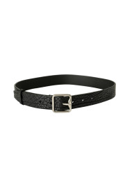 Burberry Women's Black Textured Leather Belt: Picture 2