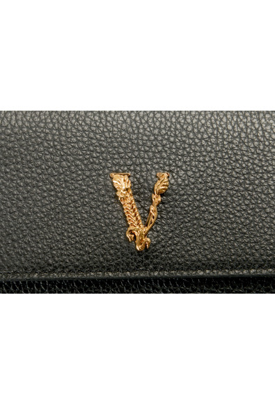 Versace Black 100% Textured Leather Gold V-Logo Compact Trifold Wallet: Picture 2